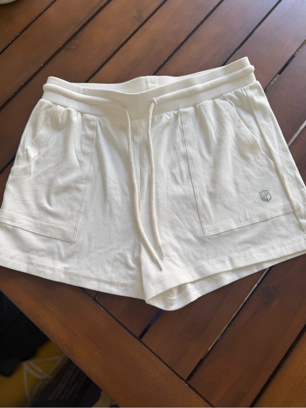 Born Primitive Cream Ribbed Drawstring Athletic Shorts Mediun